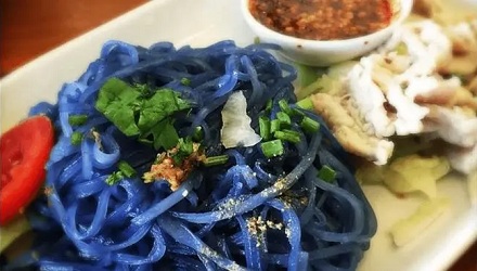 为什么蓝色的食物看着会感觉恶心?