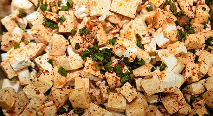 葬礼上为什么要吃「豆腐饭」?
