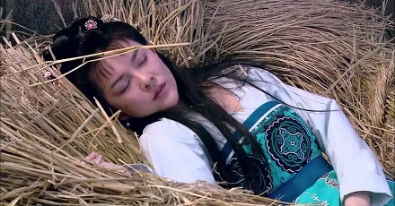 电视剧里人被打晕的时候,为啥身体要先僵一下?