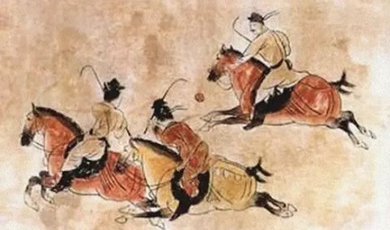 为什么唐三彩的马，尾巴都特别短？