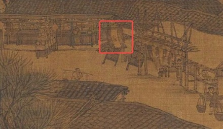 为什么茅台的酒瓶上，总有个红飘带？