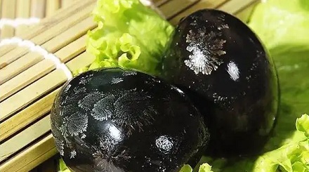 黄色的皮蛋和黑色的皮蛋有啥区别？